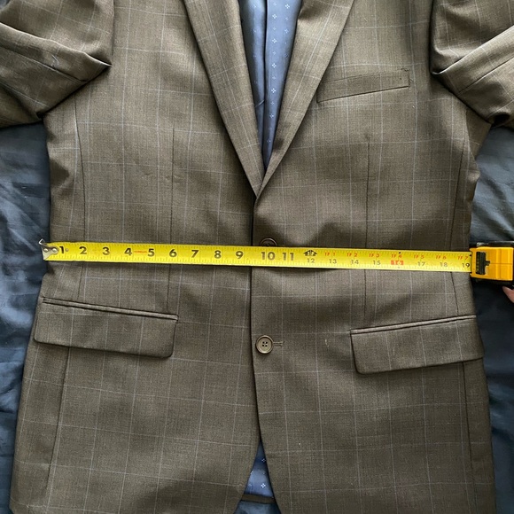 Combatant Gentlemen Brown/Blue Windowpane 3-piece Suit - Picture 10 of 16